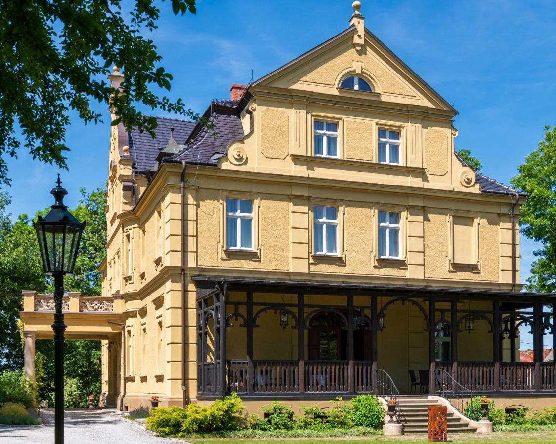 Palac Gruszow Swidnica  Bagian luar foto